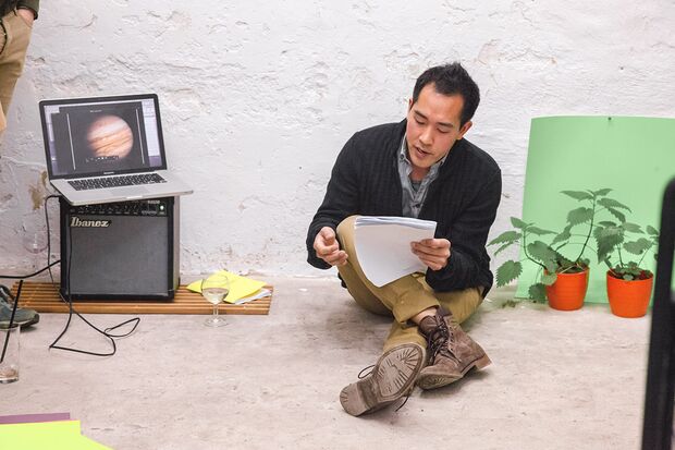Benjamin Tong's Performance at Torstraße 111. Photo: C. Zielinski